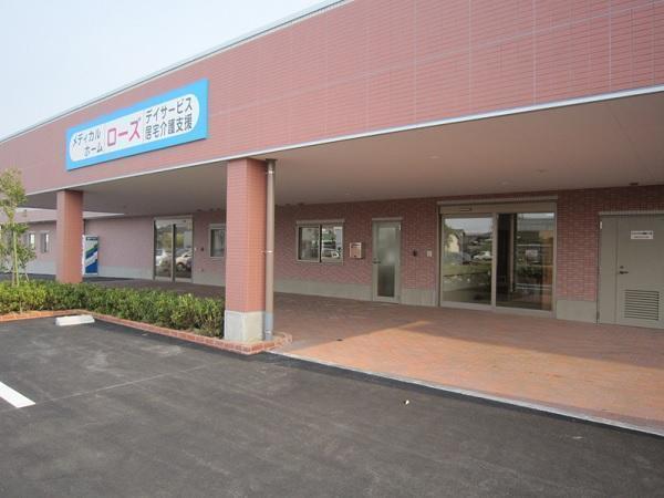 住宅型有料老人ホーム メディカルホームローズ（常勤）の介護福祉士求人の写真