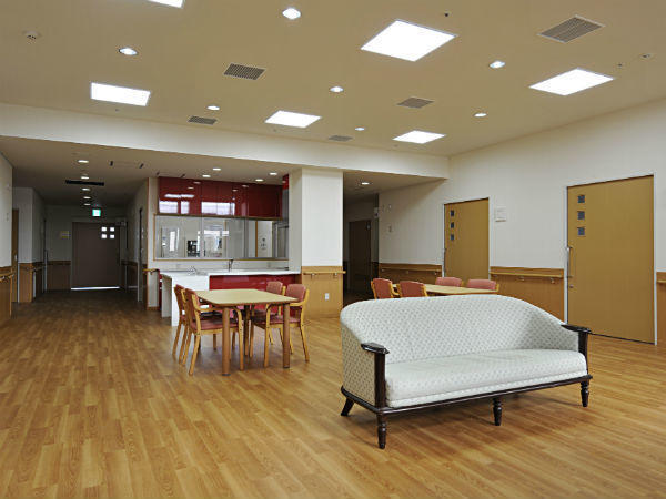 介護老人保健施設 憩いの里(常勤)の介護福祉士求人サブ写真2