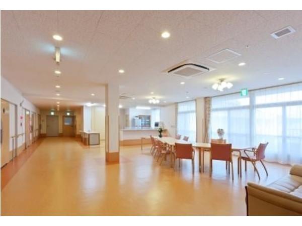 特別養護老人ホーム かるが（常勤）の介護職求人メイン写真4