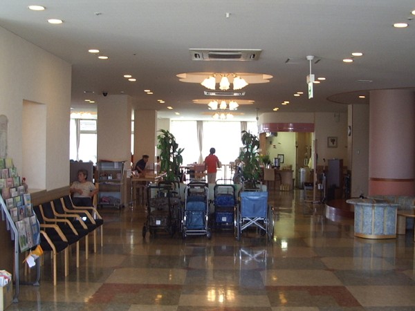 特別養護老人ホーム コムネックスみづほ（常勤）の看護師求人メイン写真4