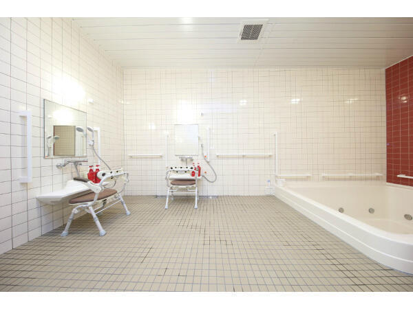 住宅型有料老人ホーム ピア茨木（夜勤専従パート）の介護職求人メイン写真4