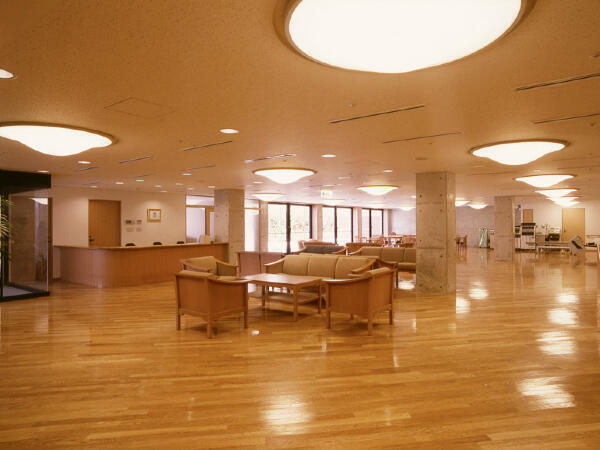 龍岡介護老人保健施設（常勤）の介護職求人メイン写真2