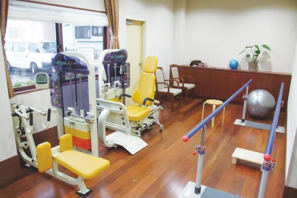 癒しのデイサービス草加安行（施設長候補/常勤）の介護福祉士求人メイン写真2