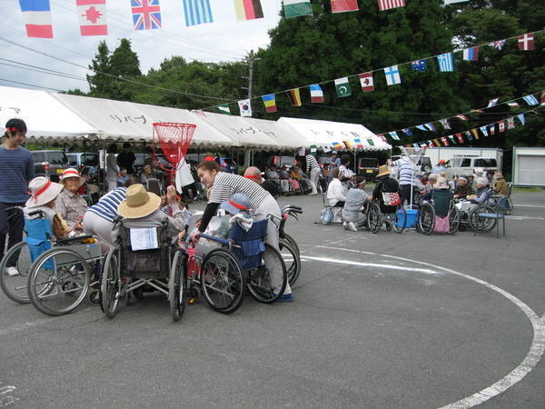 介護老人保健施設　リバブルケア（常勤）の准看護師求人サブ写真1