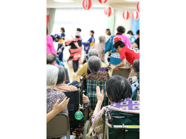 特別養護老人ホーム ときわぎ国領（常勤）の看護師求人メイン写真2