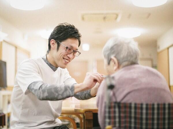 特別養護老人ホーム やすらぎの里（パート）の介護職求人メイン写真5