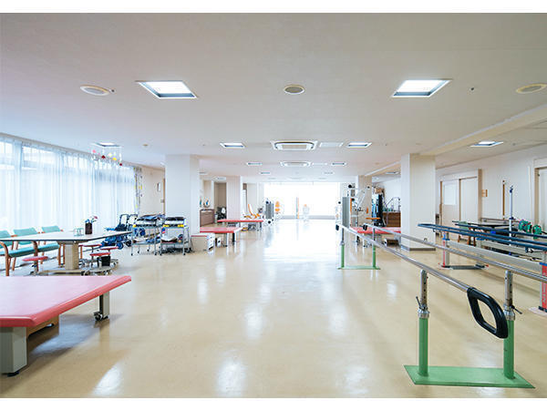 介護老人保健施設 葵の園・市川（支援相談員/常勤）の介護福祉士求人メイン写真3