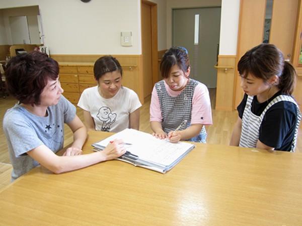 ユニット型特別養護老人ホーム 湯梨浜はごろも苑(常勤)の介護職求人サブ写真2