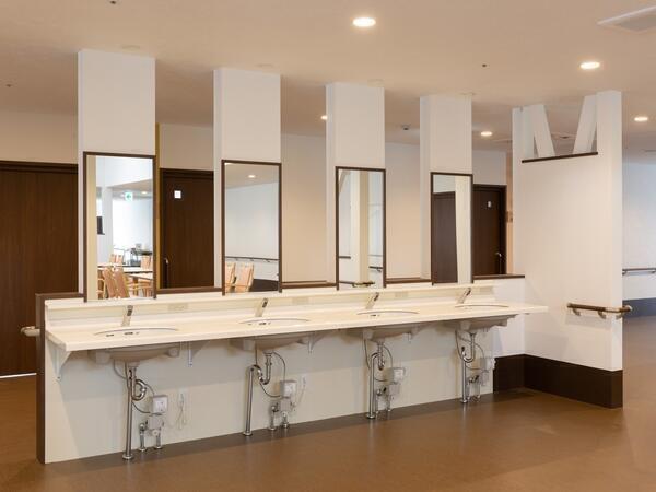 特別養護老人ホーム にじいろあすなろ（常勤）の介護職求人メイン写真4