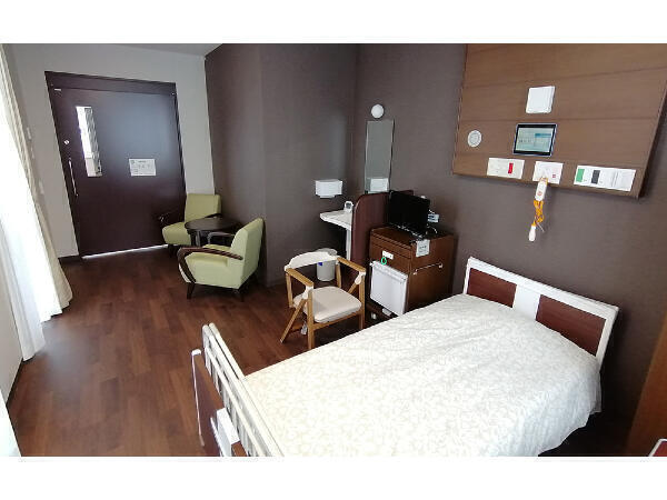 ならまちリハビリテーション病院（常勤）の看護助手求人メイン写真5