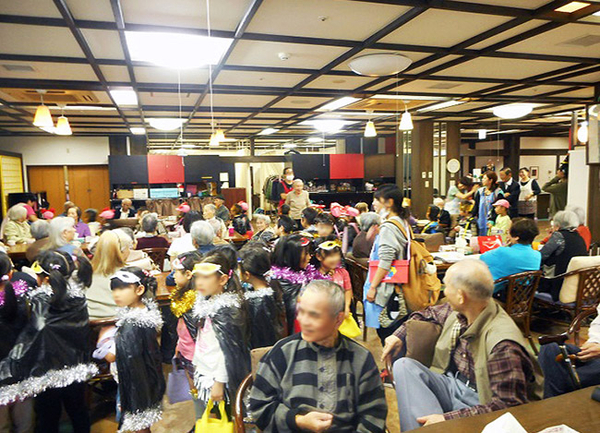 横浜市中村地域ケアプラザ デイサービスセンター（ケアワーカー/パート）の介護職求人メイン写真4