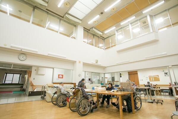 神港園シルビアホーム(常勤)の介護職求人サブ写真2