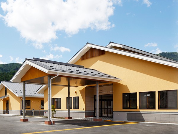 特別養護老人ホーム すみた荘(準職員/常勤)の介護福祉士求人の写真