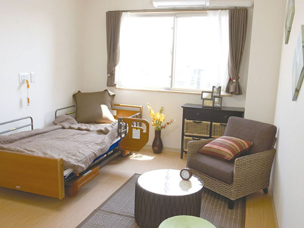 住宅型有料老人ホームエル・クルー瓢箪山駅前（常勤）の介護福祉士求人メイン写真2