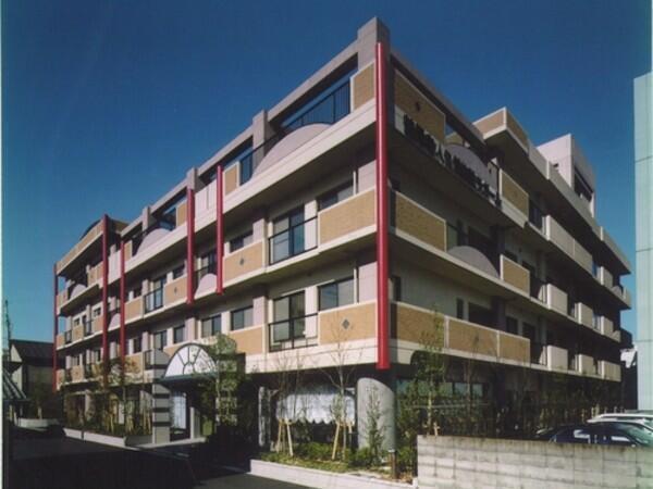 鶴見老人保健施設ラガール（常勤）の介護福祉士求人の写真