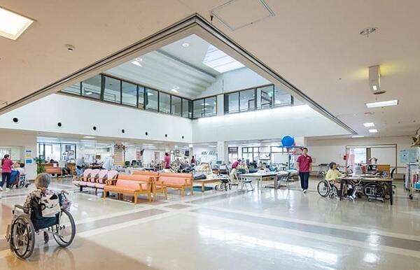 介護老人保健施設　陽光苑（常勤）の介護福祉士求人の写真