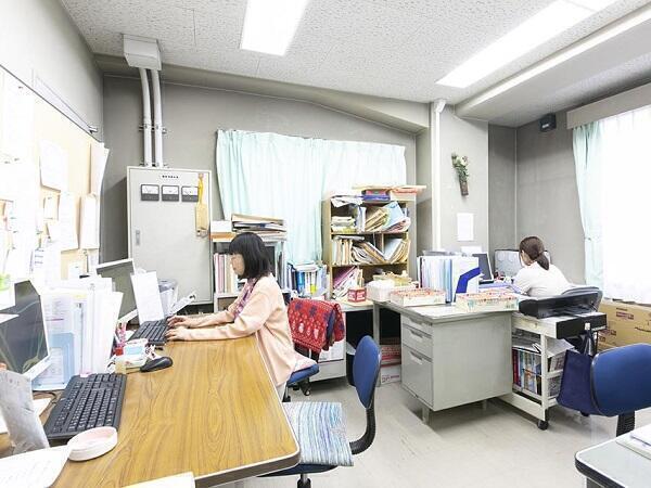 勝又病院（常勤）の医療事務求人メイン写真2