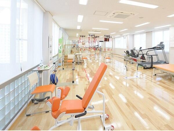 内田整形外科医院（リハビリ補助員 / 常勤）のその他求人メイン写真1