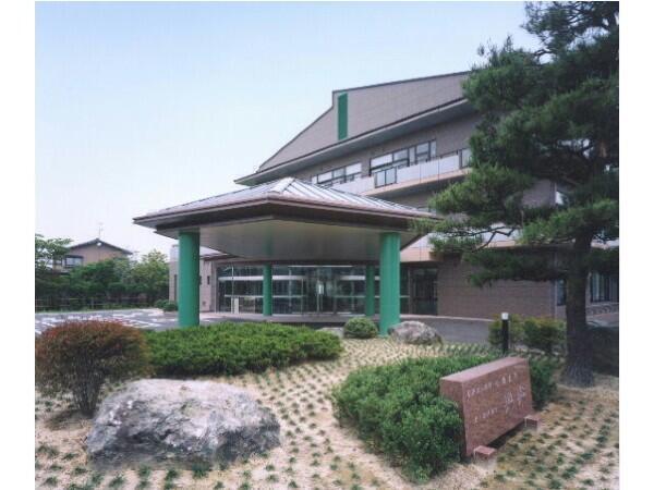 老人保健施設「楽楽」（常勤）の介護職求人の写真