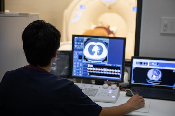 日本橋室町三井タワーミッドタウンクリニック(常勤)の看護助手求人サブ写真3