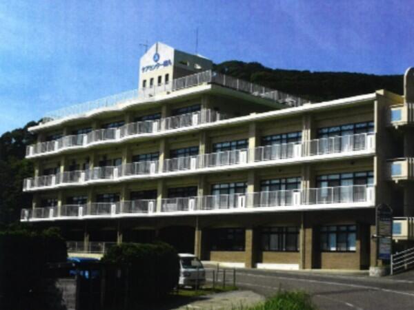 介護老人保健施設 ケアセンター鶴丸（常勤）の管理栄養士求人の写真