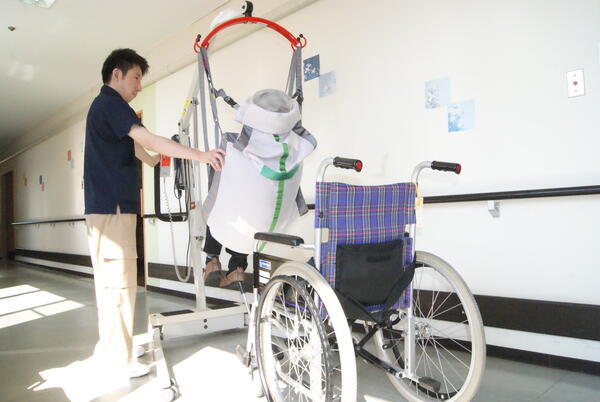 特別養護老人ホーム木津芳梅園（常勤）の介護職求人メイン写真2