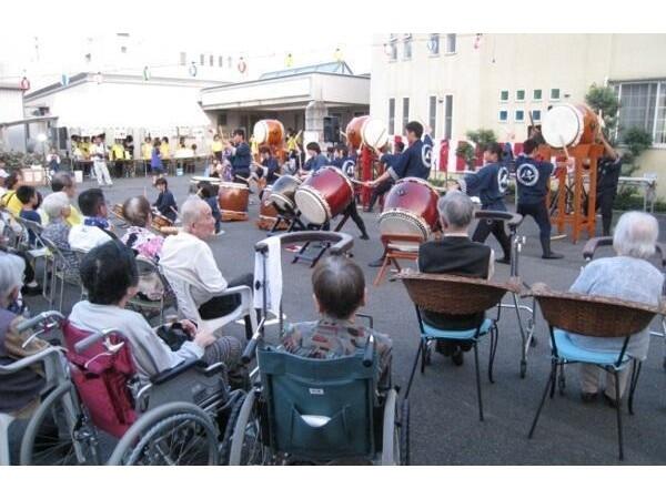 介護付有料老人ホームヴィヴァーチェヴィータひかりの里（パート）の介護福祉士求人の写真