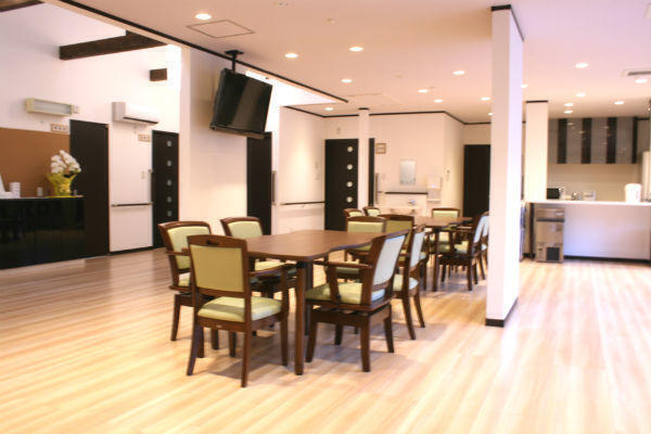 デイサービスワカバ胡録台（常勤）の介護職求人メイン写真2