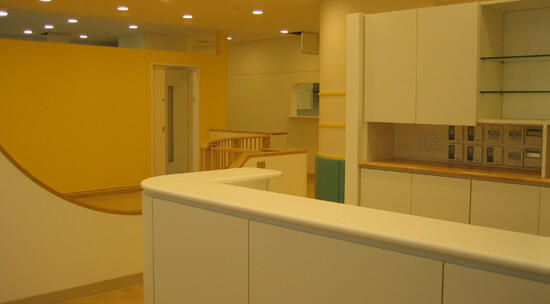 ポピンズナーサリースクールすみだ(認証/常勤)の保育士求人サブ写真1