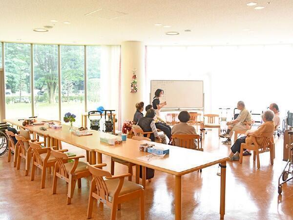 介護老人保健施設 あたごナーシングビラ（常勤）の介護福祉士求人メイン写真4