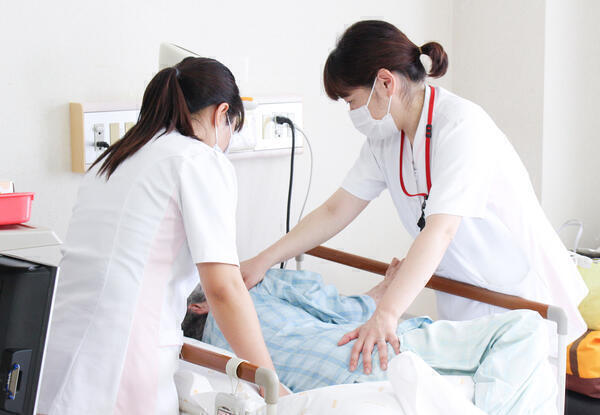 阪和第二住吉病院（常勤）の看護助手求人メイン写真2