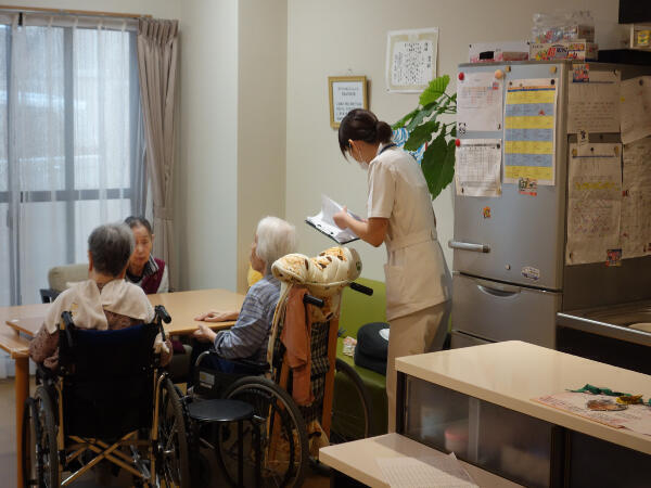 特別養護老人ホーム オアゾSやましろ（常勤）の介護福祉士求人メイン写真2