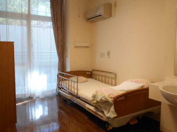 介護老人保健施設プリムローズ（常勤）の介護職求人メイン写真3