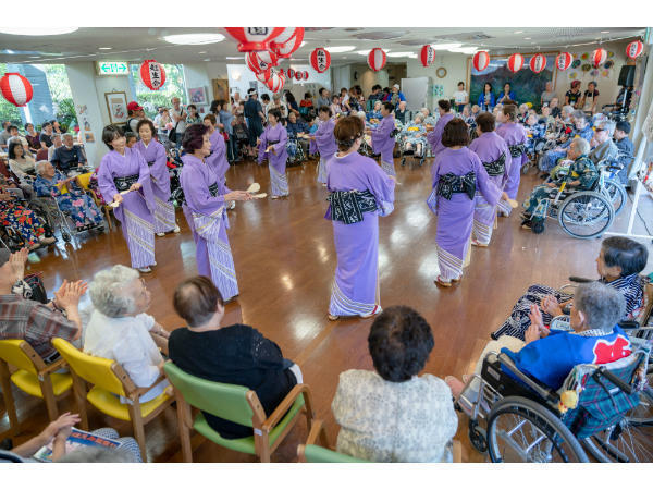 特別養護老人ホーム ほほえみの園（夜勤専従パート）の介護福祉士求人メイン写真3