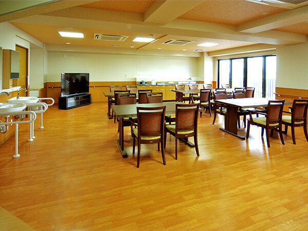 住宅型有料老人ホーム わかくさ瓢箪山（常勤）の介護職求人メイン写真3