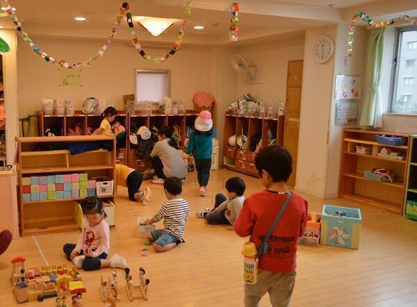 ポピンズナーサリースクールたまプラーザ（認可/常勤）の保育士求人メイン写真3