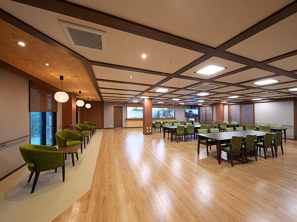 住宅型有料老人ホーム わかくさ六万寺（常勤）の介護福祉士求人メイン写真2