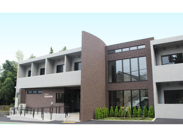 有料老人ホーム バイオレット（夜勤専従パート）の介護福祉士求人の写真