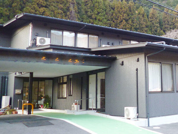 住宅型有料老人ホーム ハートリンク岩国柱野（パート）の介護職求人の写真