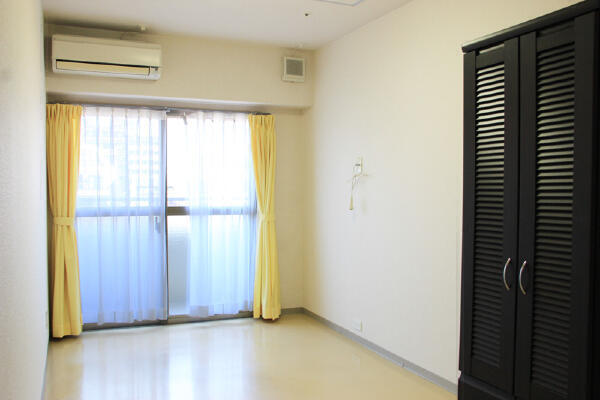 住宅型有料老人ホーム すまいるらいふ今里（パート）の介護職求人メイン写真2