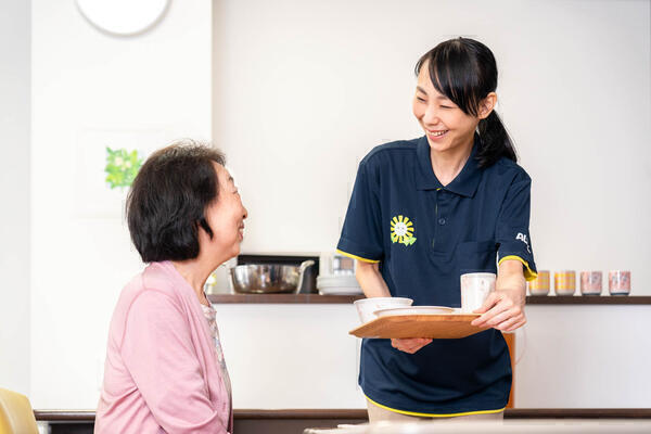 ALSOK介護 グループホーム みんなの家・菖蒲（夜勤なし/常勤）の介護福祉士求人メイン写真1