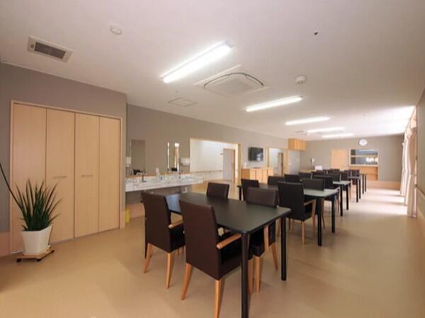 住宅型有料老人ホーム éclat（常勤）の介護福祉士求人の写真