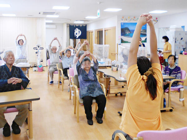 デイサービスセンターさとのこハウス学園中央(パート)の介護福祉士求人の写真