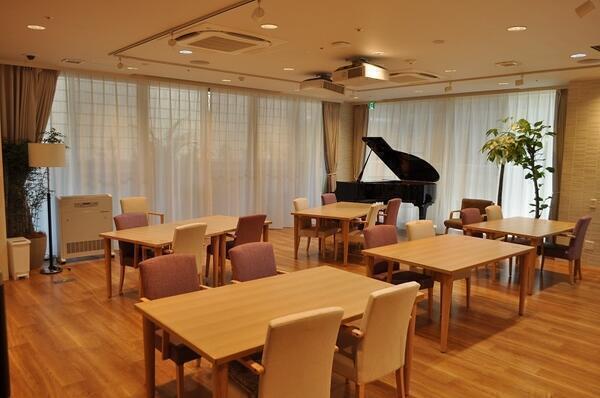 介護付有料老人ホーム ぴあはーと市が尾（常勤）の看護師求人メイン写真3