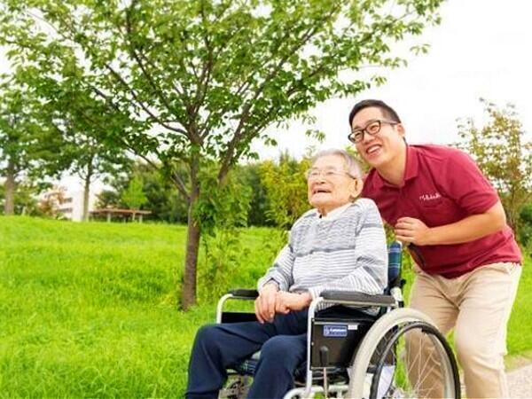 特別養護老人ホーム 川名山荘(常勤)の准看護師求人サブ写真1
