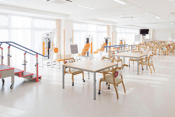 介護老人保健施設葵の園・春日部（常勤）の理学療法士求人メイン写真2