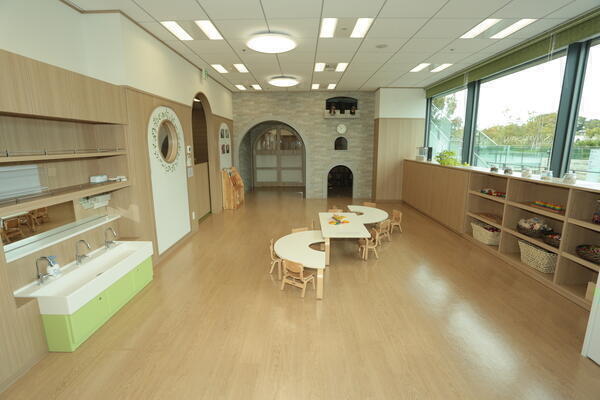 楽天ゴールデンキッズ（事業所内/常勤）の保育士求人の写真