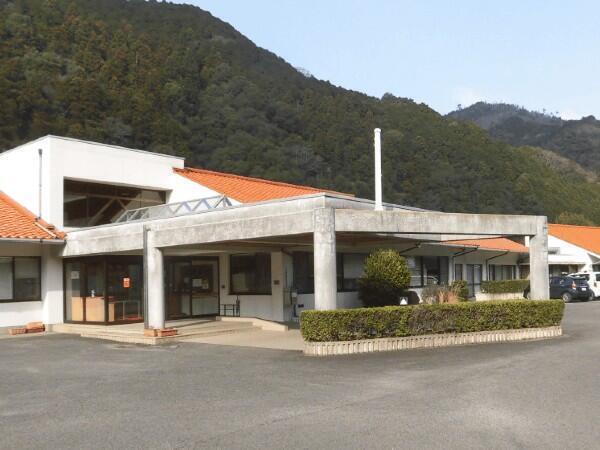 特別養護老人ホーム かわかみ苑（準職員/常勤）の介護職求人の写真