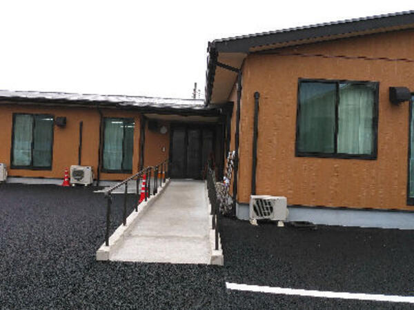 住宅型有料老人ホーム あさひ八家（常勤/夜勤専従）の介護福祉士求人の写真