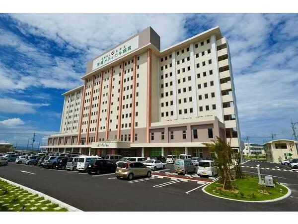 沖縄メディカル病院（常勤）の介護福祉士求人メイン写真1